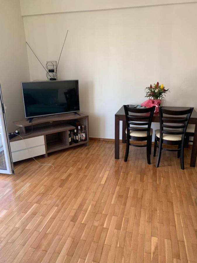 Appartment Near Center Corinth Bagian luar foto